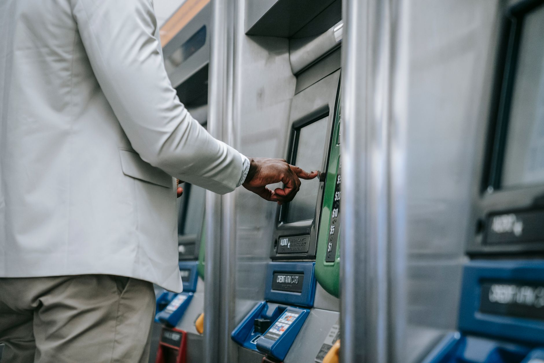 Automatizare AI pentru firme: de la cererea clientului la acțiunea - Automatizare AI pentru firme: de la cererea clientului la acțiunea finalizată